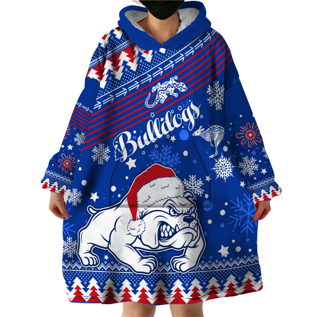 Bulldogs Football Wearable Blanket Hoodie Christmas Vibe 2023 - Vibe Hoodie Shop