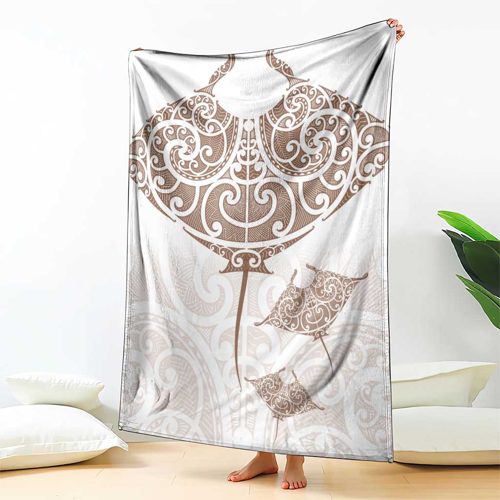 New Zealand Manta Ray Tattoo Blanket Aotearoa Maori Haehae Beige - Vibe Hoodie