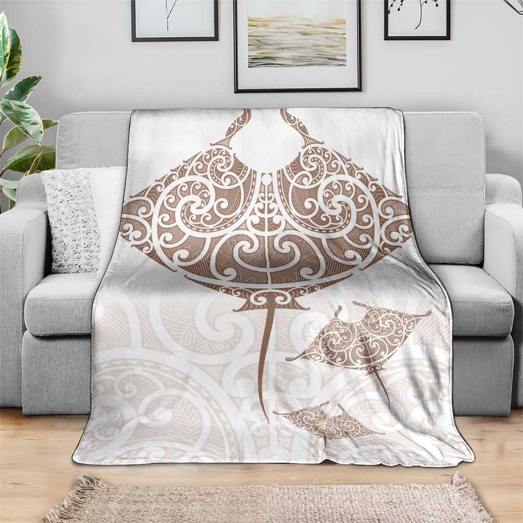 New Zealand Manta Ray Tattoo Blanket Aotearoa Maori Haehae Beige - Vibe Hoodie