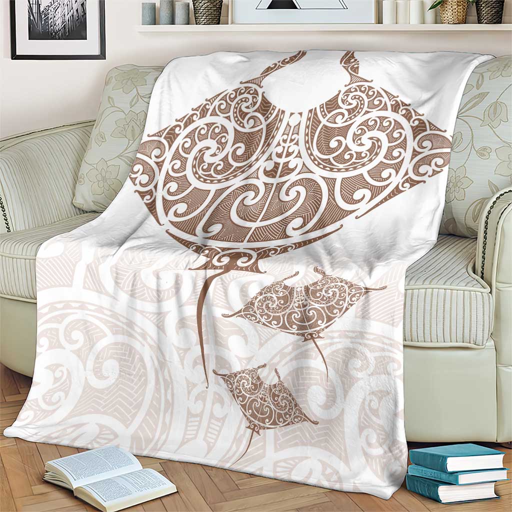 New Zealand Manta Ray Tattoo Blanket Aotearoa Maori Haehae Beige - Vibe Hoodie