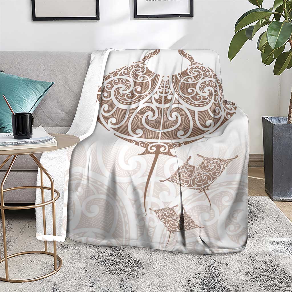New Zealand Manta Ray Tattoo Blanket Aotearoa Maori Haehae Beige - Vibe Hoodie