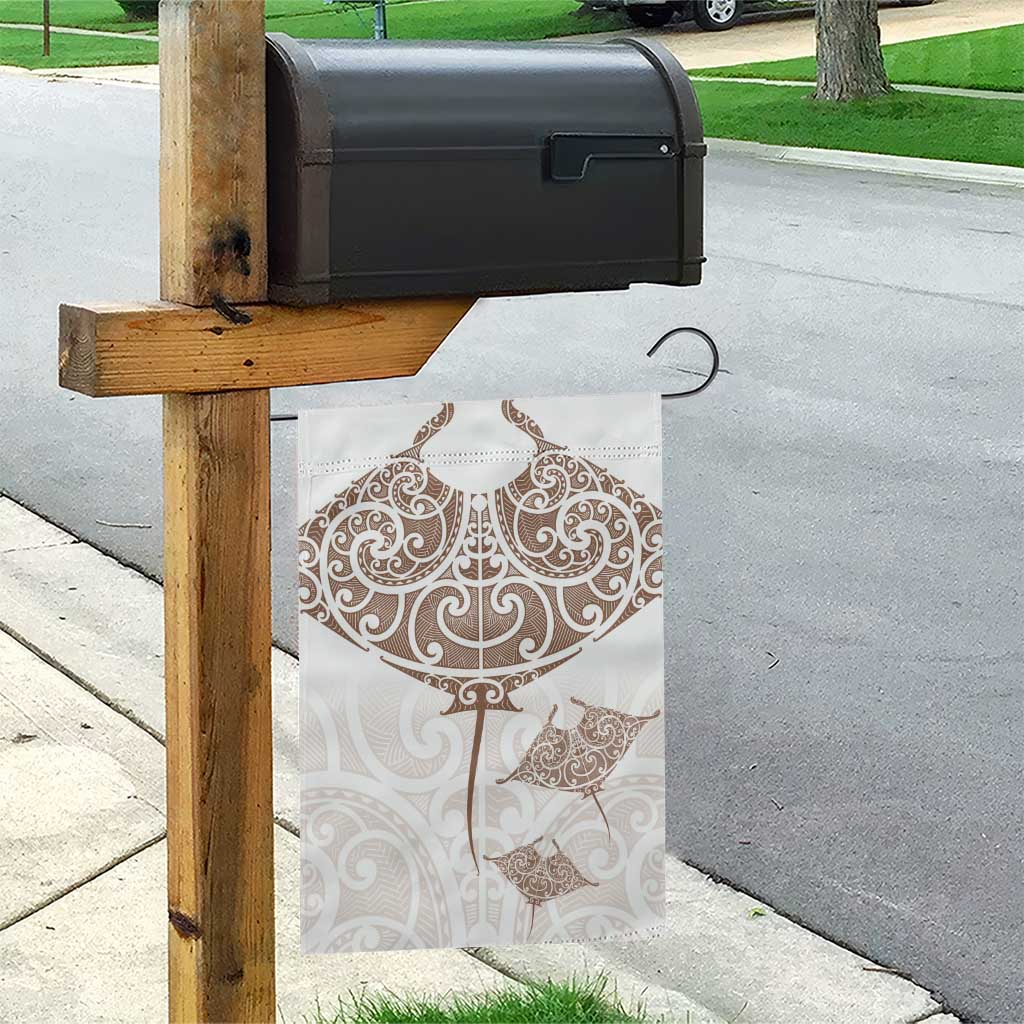 New Zealand Manta Ray Tattoo Garden Flag Aotearoa Maori Haehae Beige - Vibe Hoodie