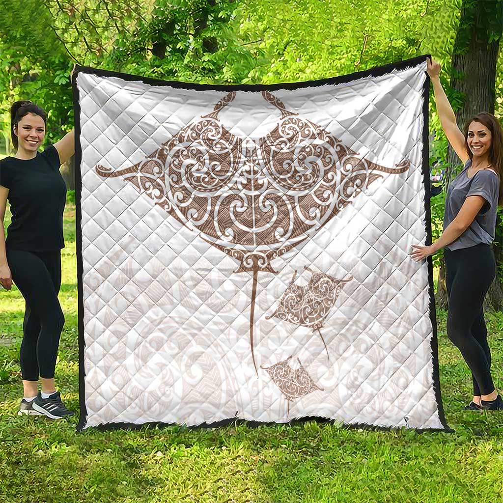 New Zealand Manta Ray Tattoo Quilt Aotearoa Maori Haehae Beige - Vibe Hoodie