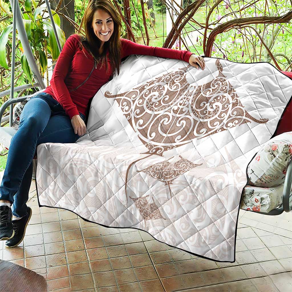 New Zealand Manta Ray Tattoo Quilt Aotearoa Maori Haehae Beige - Vibe Hoodie