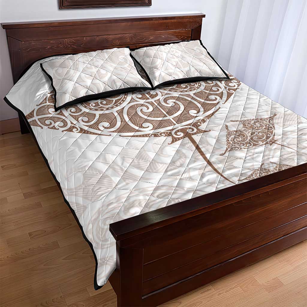 New Zealand Manta Ray Tattoo Quilt Bed Set Aotearoa Maori Haehae Beige - Vibe Hoodie