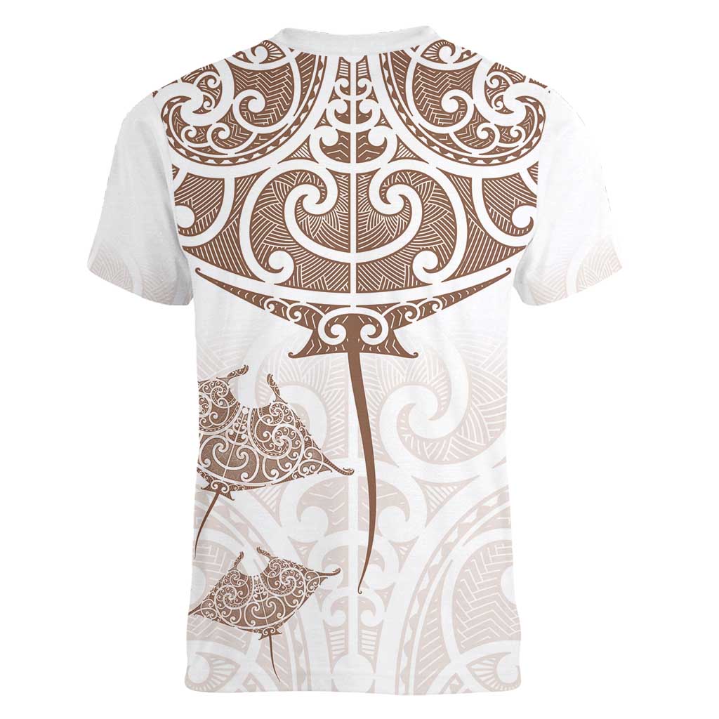 New Zealand Manta Ray Tattoo Women V-Neck T-Shirt Aotearoa Maori Haehae Beige - Vibe Hoodie