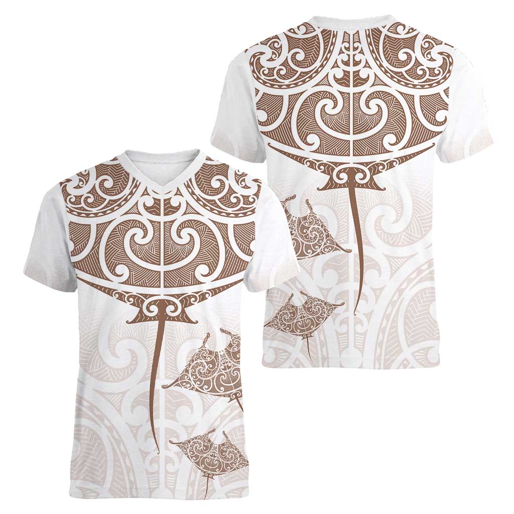 New Zealand Manta Ray Tattoo Women V-Neck T-Shirt Aotearoa Maori Haehae Beige - Vibe Hoodie
