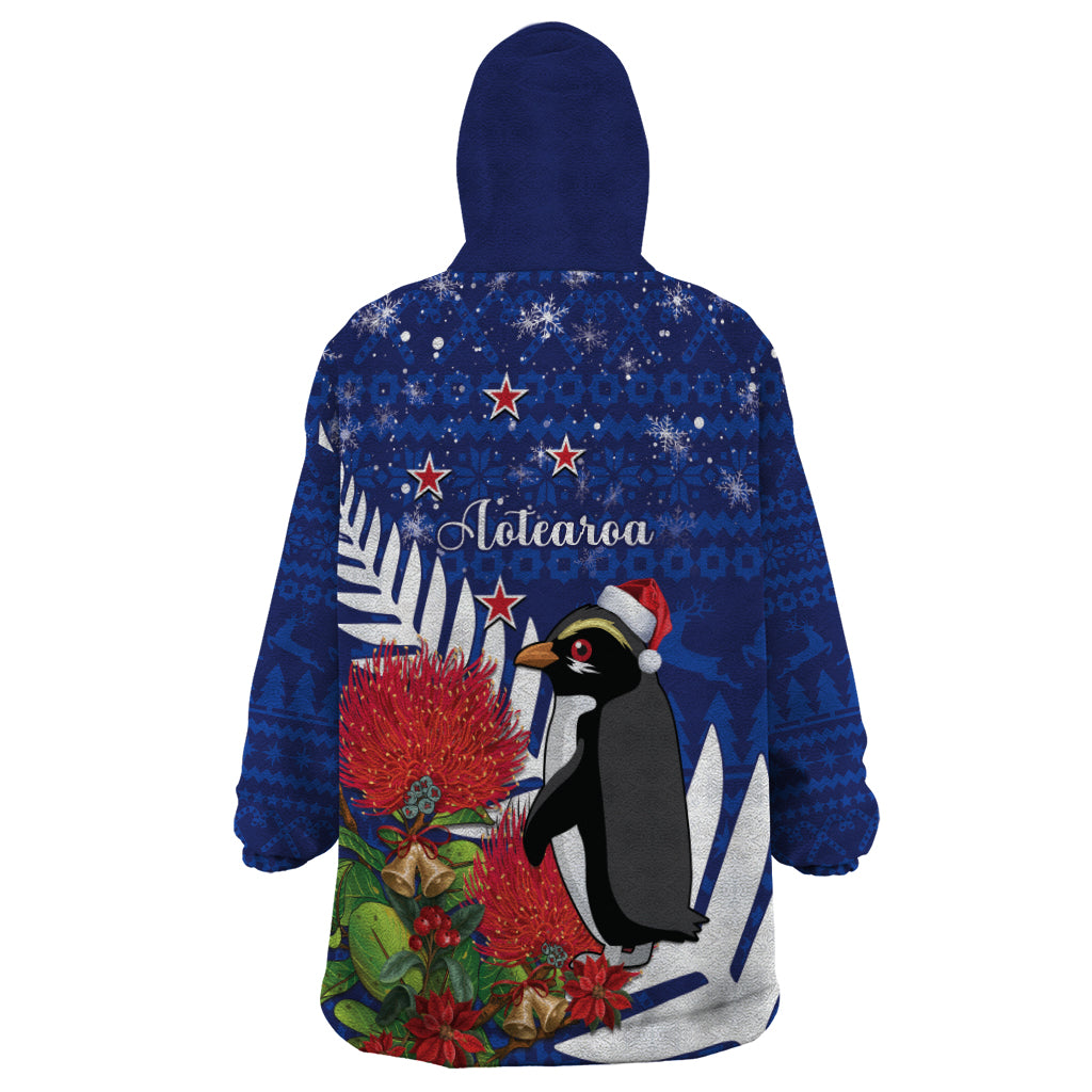 New Zealand Christmas In July Wearable Blanket Hoodie Fiordland Penguin With Pohutukawa Flower - Vibe Hoodie Shop