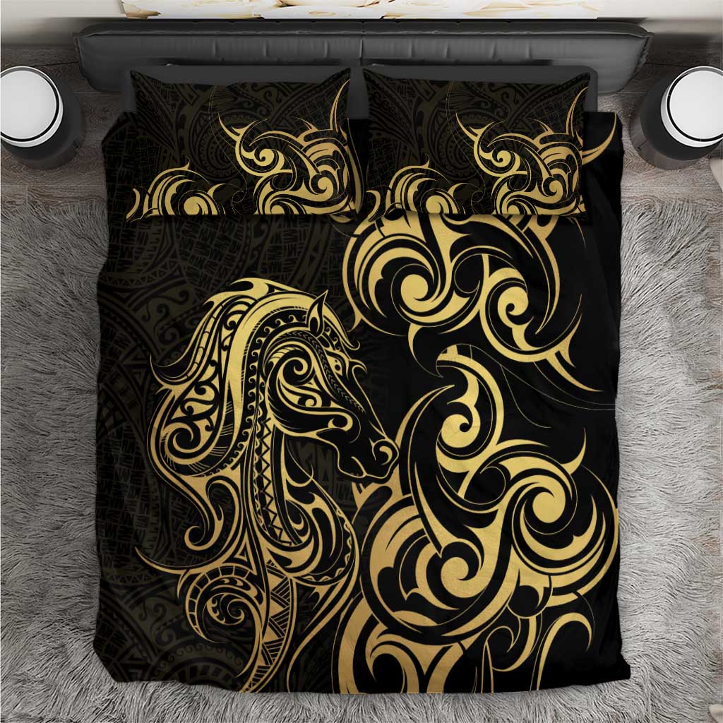 Gold And Black Aoteara Horse Racing Bedding Set NZ Maori Pattern - Vibe Hoodie Shop