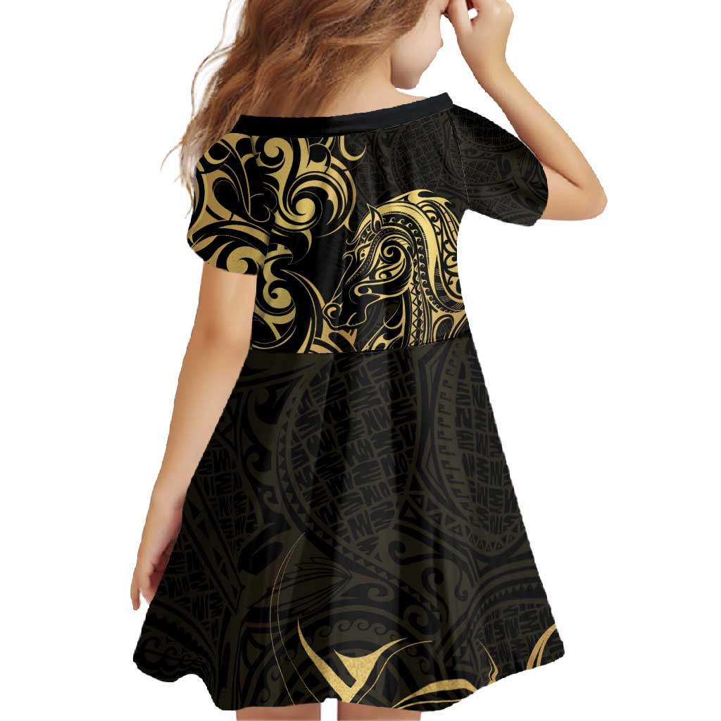 Gold And Black Aoteara Horse Racing Family Matching Long Sleeve Bodycon Dress and Hawaiian Shirt NZ Maori Pattern