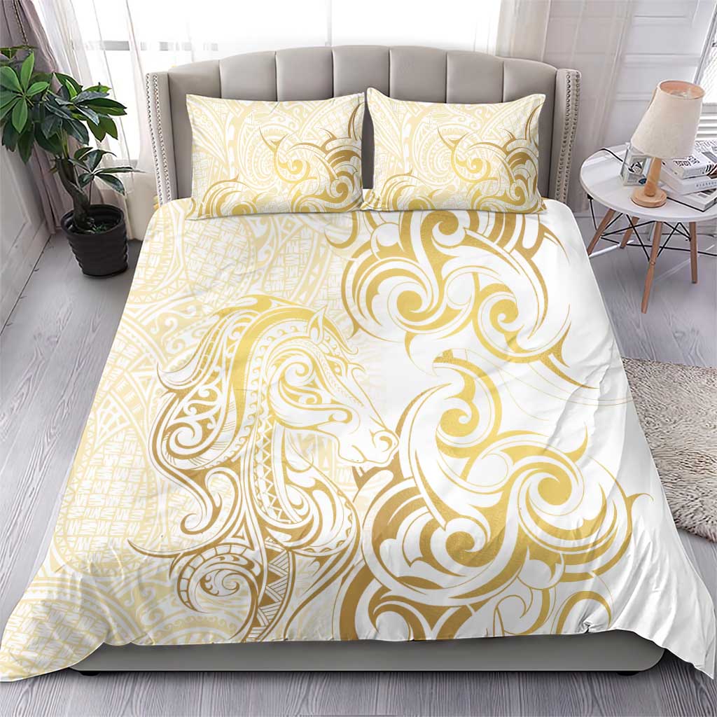Gold And White Aoteara Horse Racing Bedding Set NZ Maori Pattern - Vibe Hoodie Shop