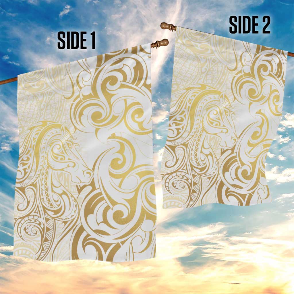 Gold And White Aoteara Horse Racing Garden Flag NZ Maori Pattern - Vibe Hoodie Shop