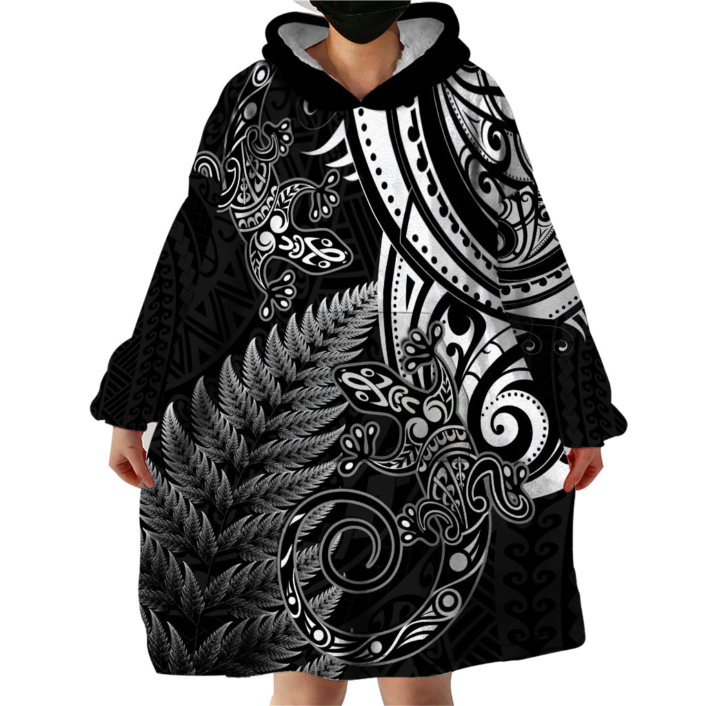 New Zealand Lizard Wearable Blanket Hoodie Silver Fern Aotearoa Maori - Vibe Hoodie Shop