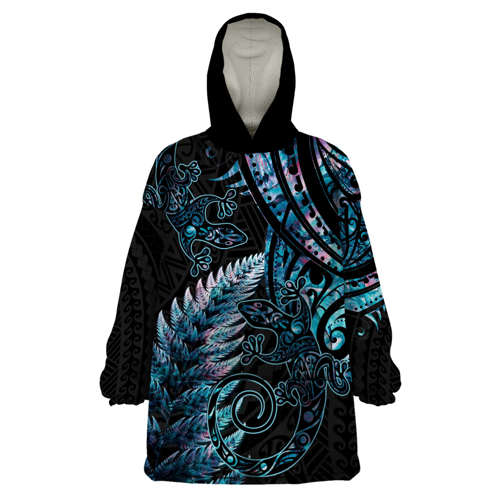 New Zealand Lizard Wearable Blanket Hoodie Silver Fern Aotearoa Maori With Paua Shell - Vibe Hoodie Shop