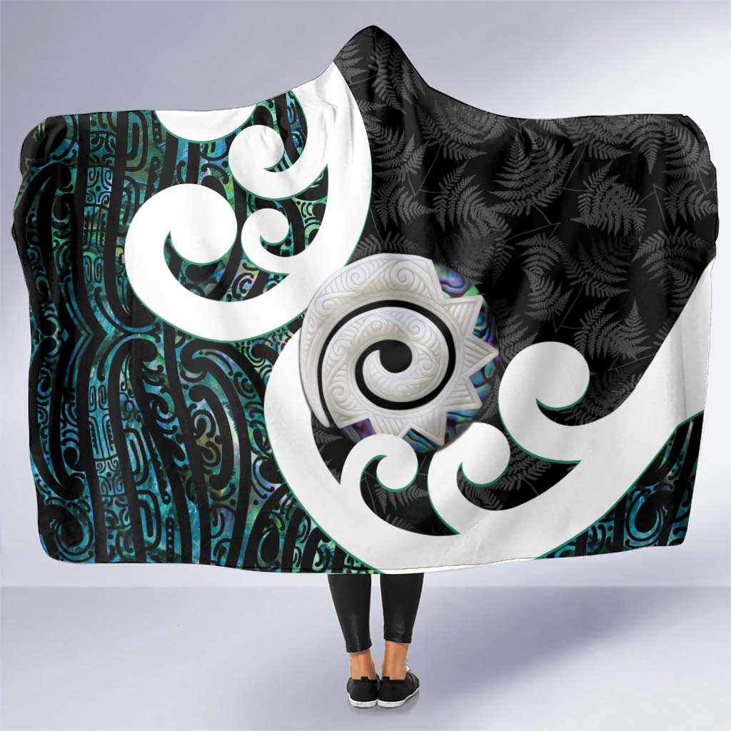 Aotearoa Koru Hooded Blanket Cyan Maori Paua Shell Mix Silver Fern