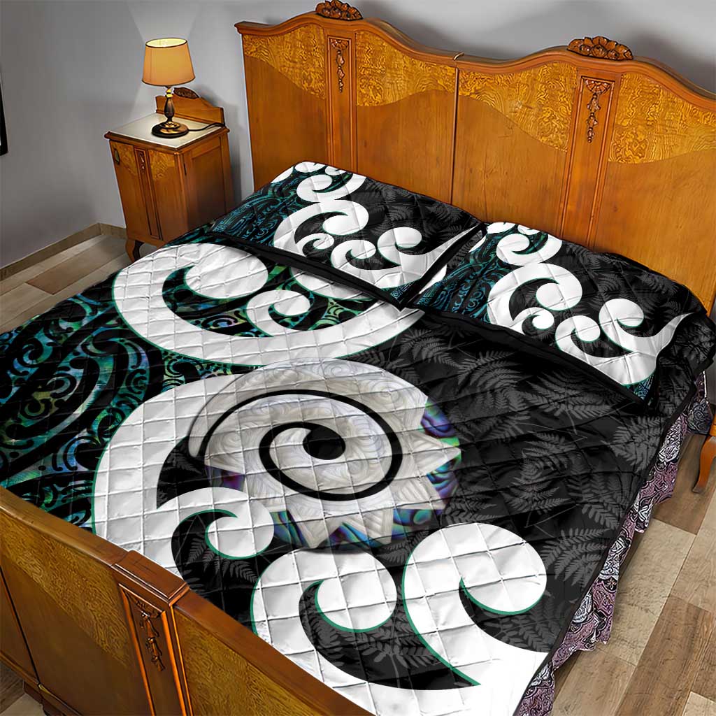 Aotearoa Koru Quilt Bed Set Cyan Maori Paua Shell Mix Silver Fern - Vibe Hoodie Shop