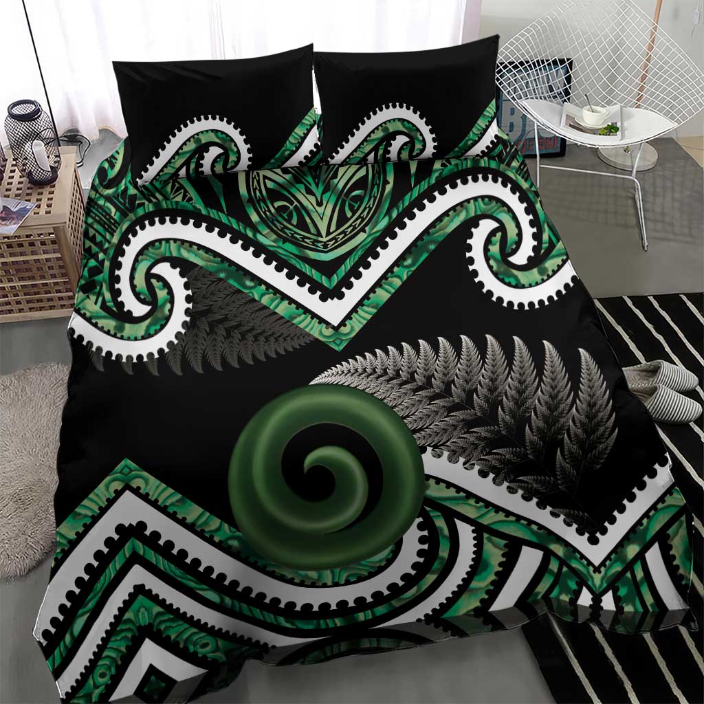 Koru Pounamu Aotearoa Bedding Set Maori Paua Shell Mix Silver Fern - Vibe Hoodie Shop