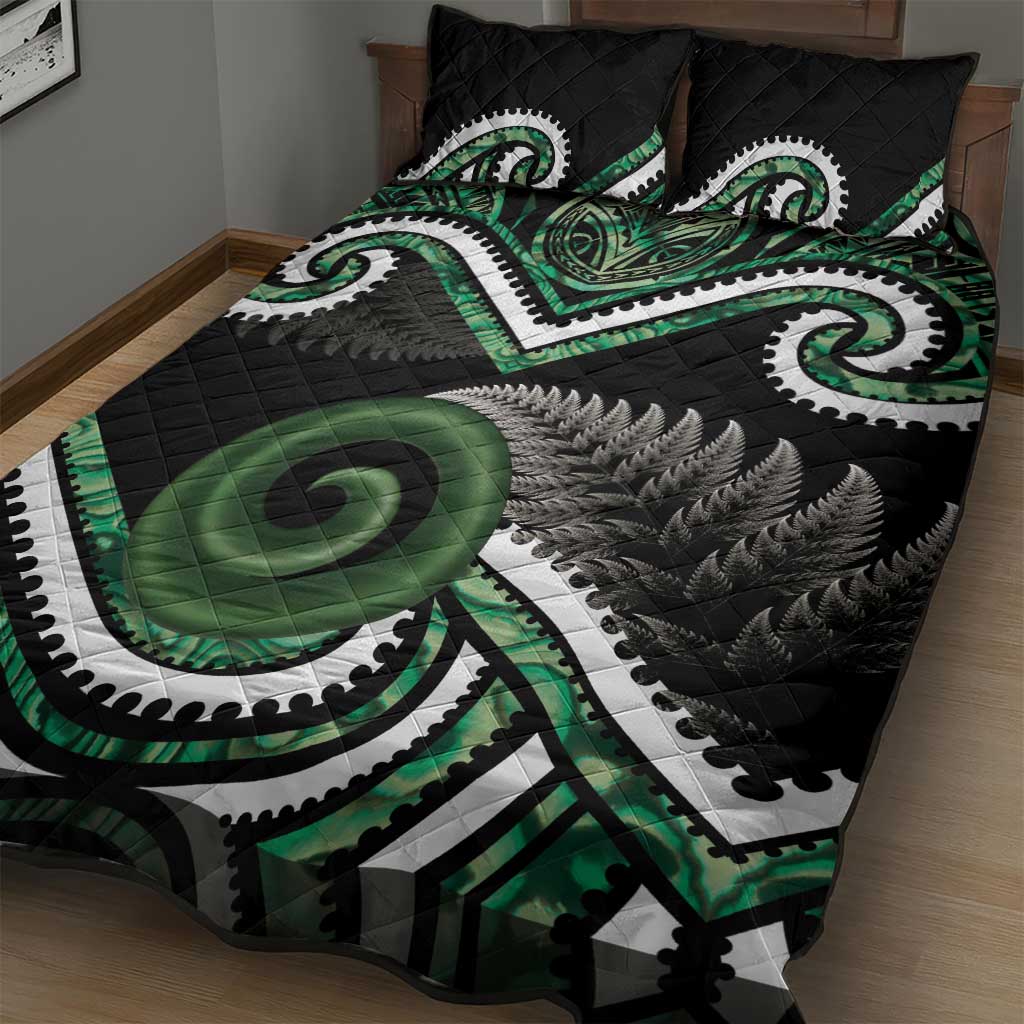 Koru Pounamu Aotearoa Quilt Bed Set Maori Paua Shell Mix Silver Fern - Vibe Hoodie Shop