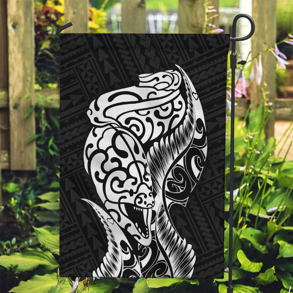 New Zealand Eel Garden Flag Tuna Aotearoa Maori Patten - Black - Vibe Hoodie Shop