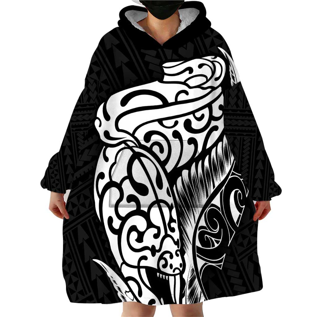 New Zealand Eel Wearable Blanket Hoodie Tuna Aotearoa Maori Patten - Black - Vibe Hoodie Shop