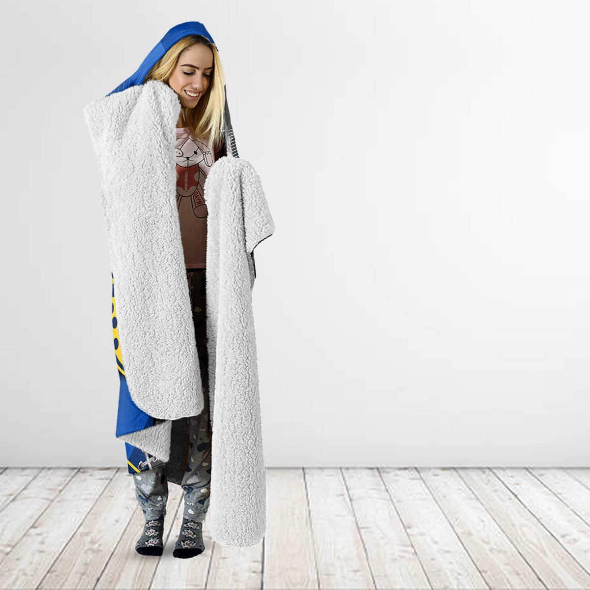 personalised-panthers-and-eels-hooded-blanket-sporty-version