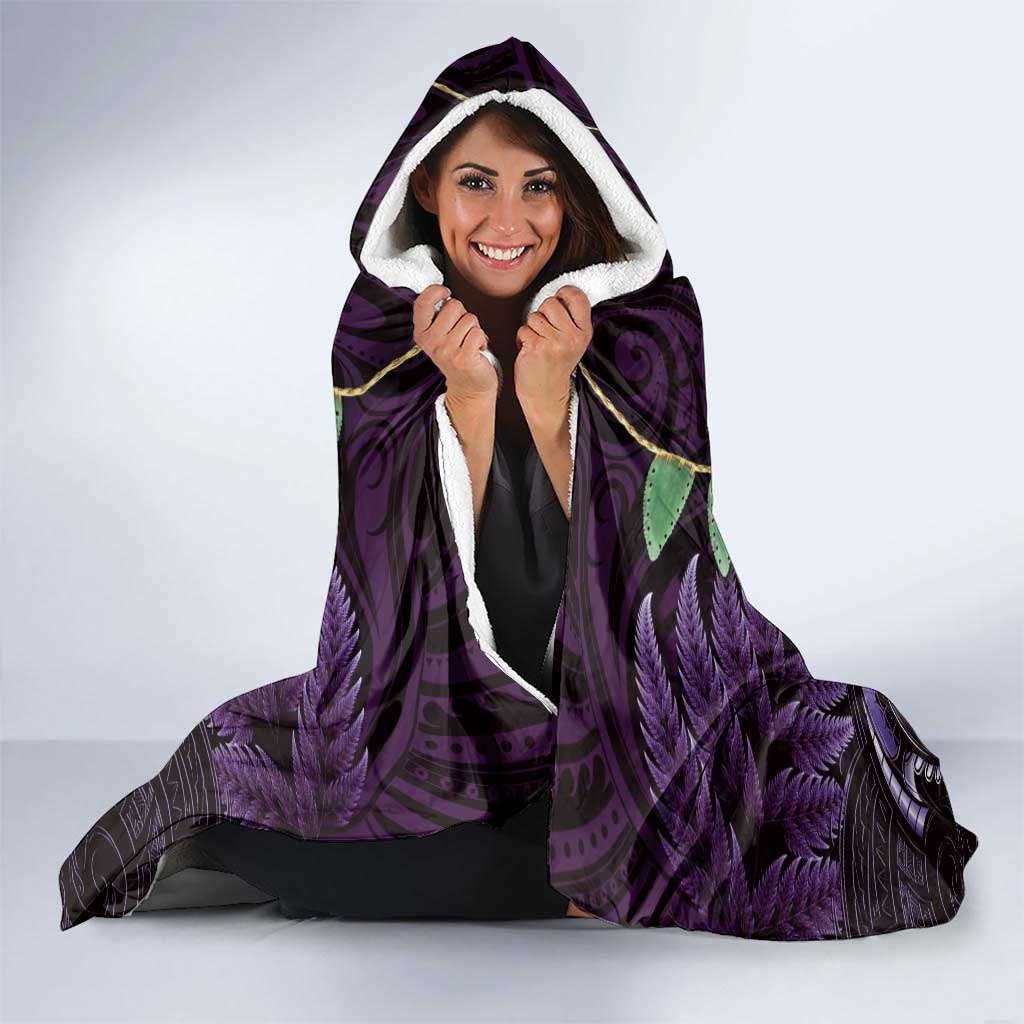 Aotearoa Pounamu Niho Hooded Blanket Silver Fern Mix Maori Pattern - Purple