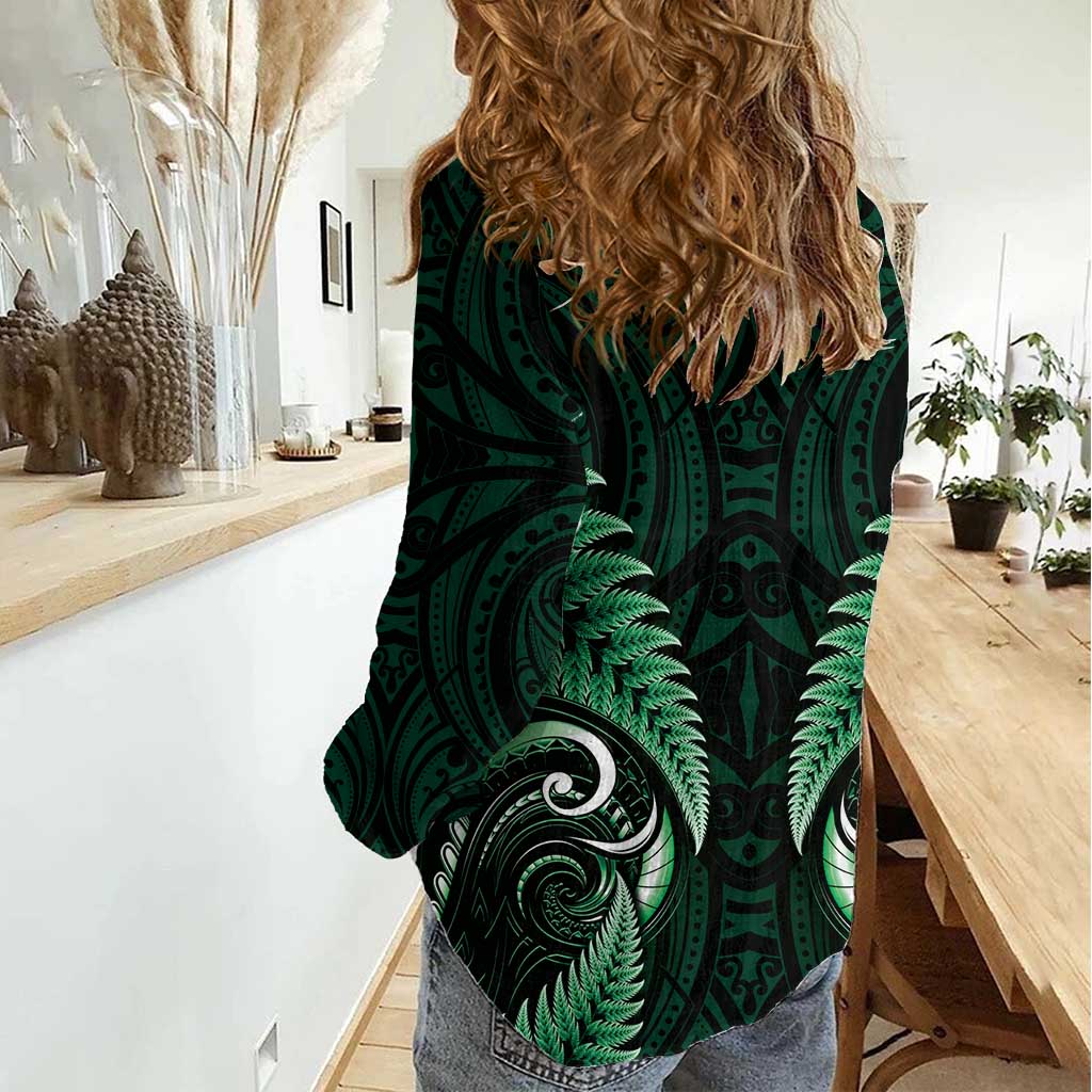 Aotearoa Pounamu Niho Women Casual Shirt Silver Fern Mix Maori Pattern - Green - Vibe Hoodie Shop