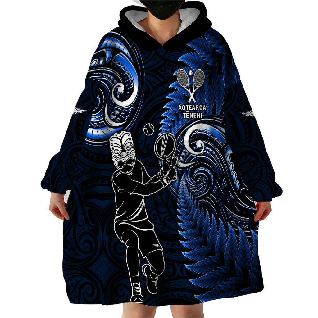 New Zealand Tiki Tennis Wearable Blanket Hoodie 2024 Aotearoa Tenehi Maori Silver Fern - Blue - Vibe Hoodie Shop