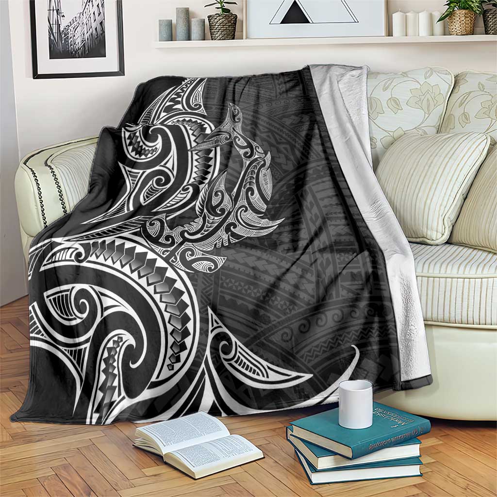 New Zealand Hammerhead Shark Blanket Maori Haehae Mangopare Black - Vibe Hoodie