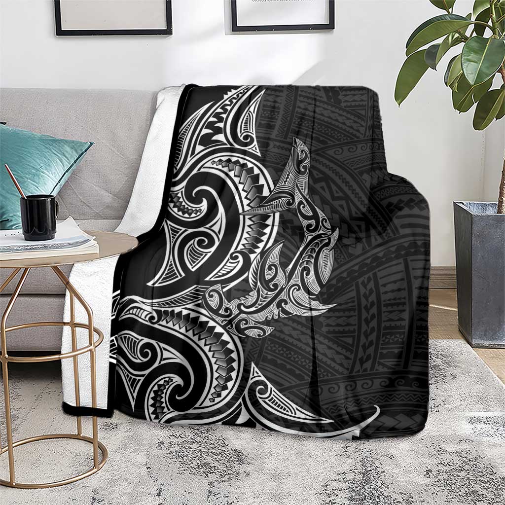 New Zealand Hammerhead Shark Blanket Maori Haehae Mangopare Black - Vibe Hoodie