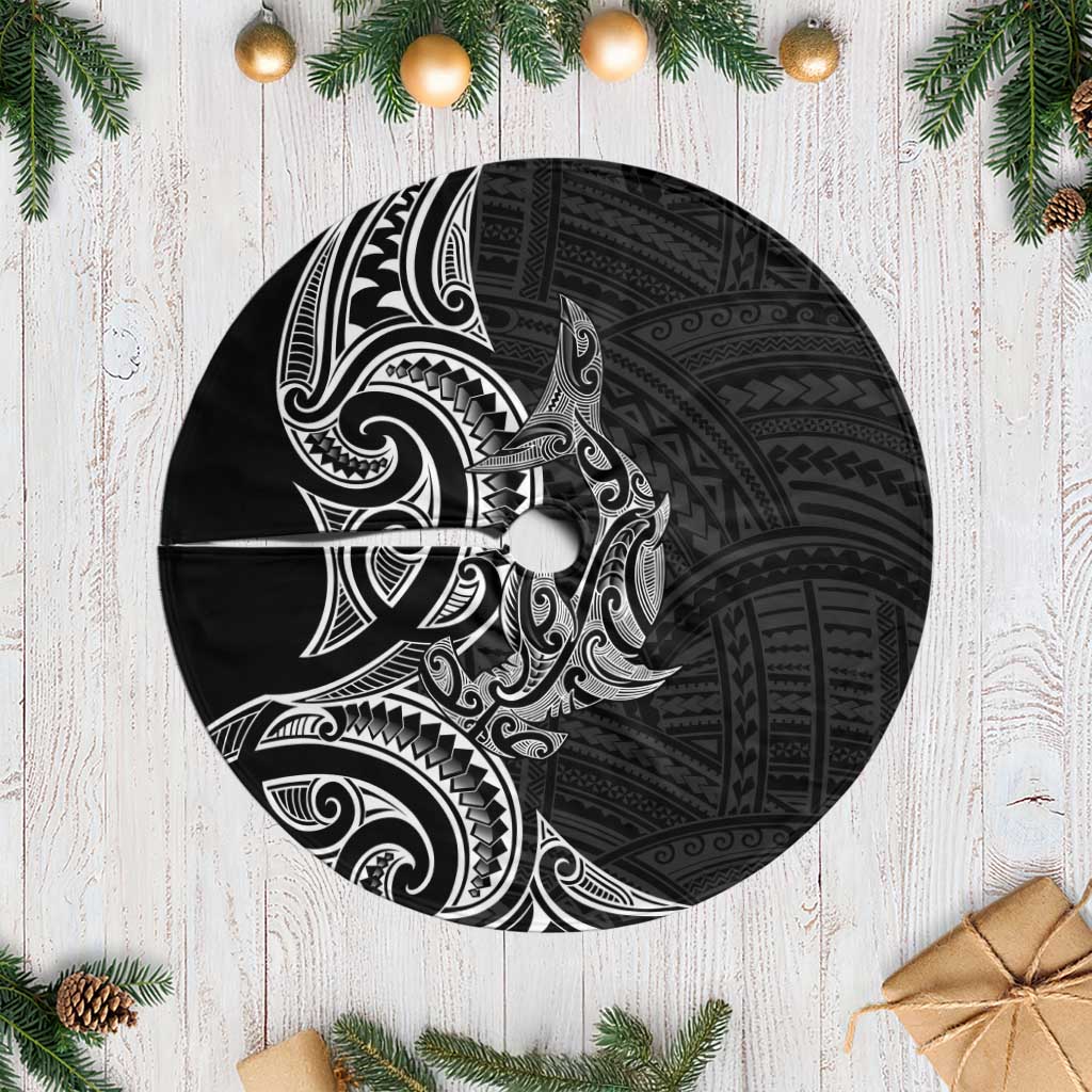 New Zealand Hammerhead Shark Tree Skirt Maori Haehae Mangopare Black - Vibe Hoodie