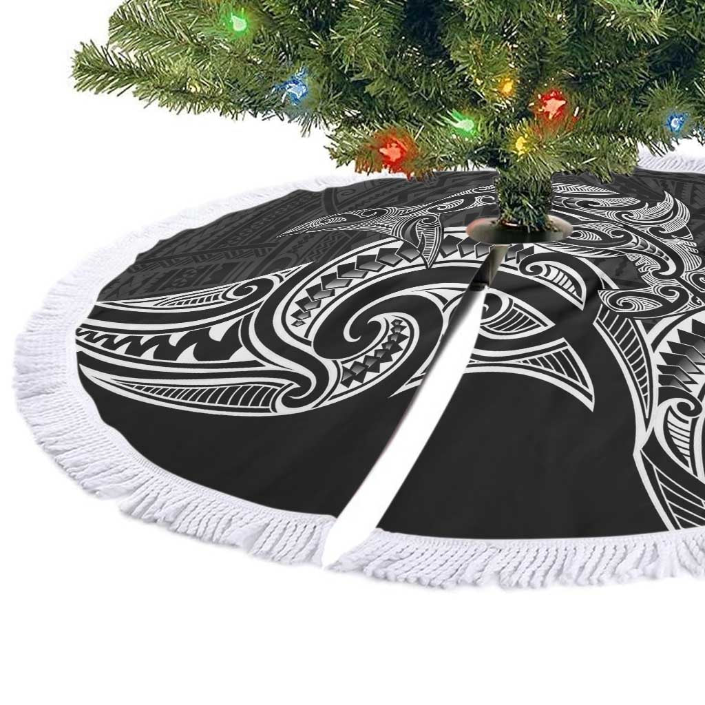 New Zealand Hammerhead Shark Tree Skirt Maori Haehae Mangopare Black - Vibe Hoodie
