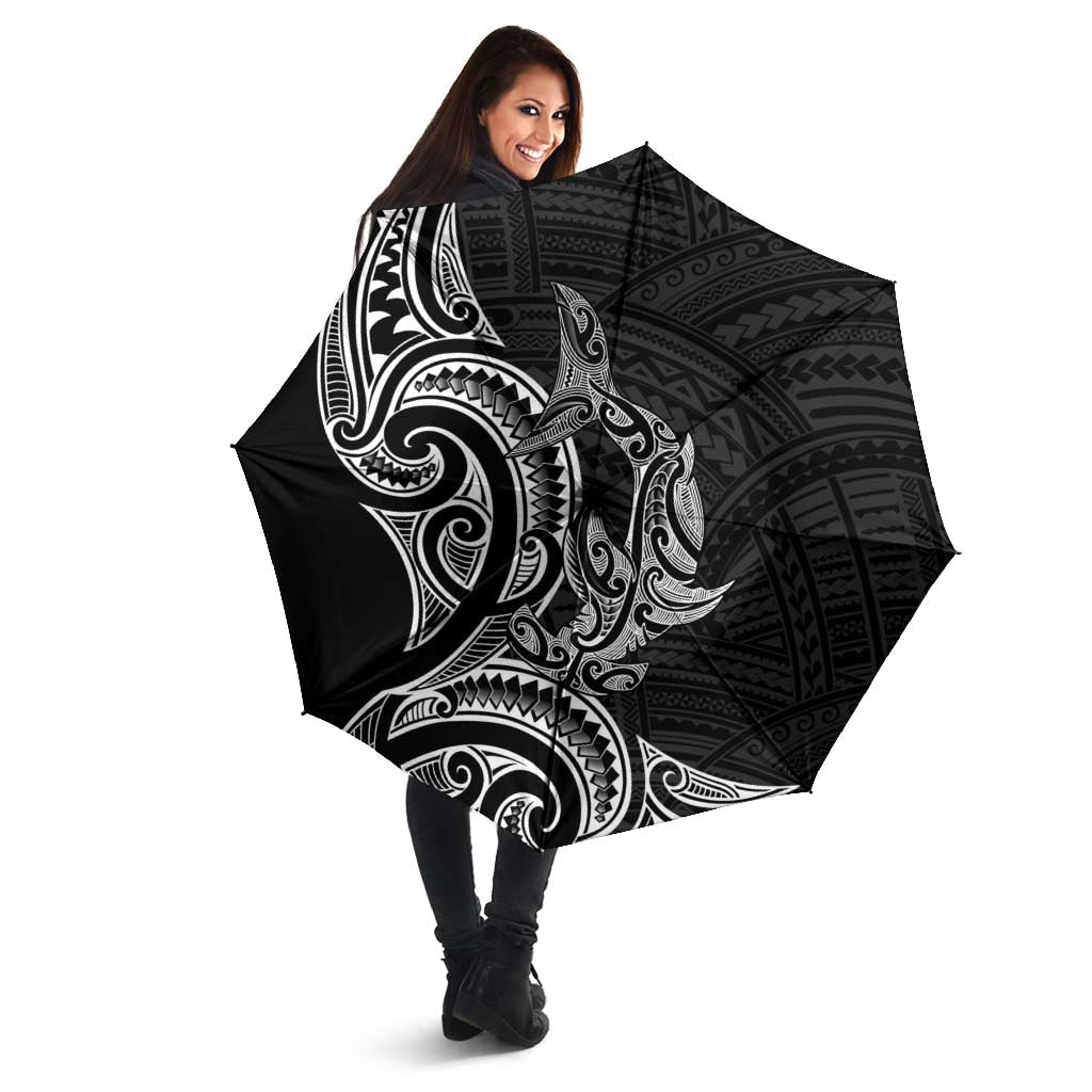 New Zealand Hammerhead Shark Umbrella Maori Haehae Mangopare Black - Vibe Hoodie