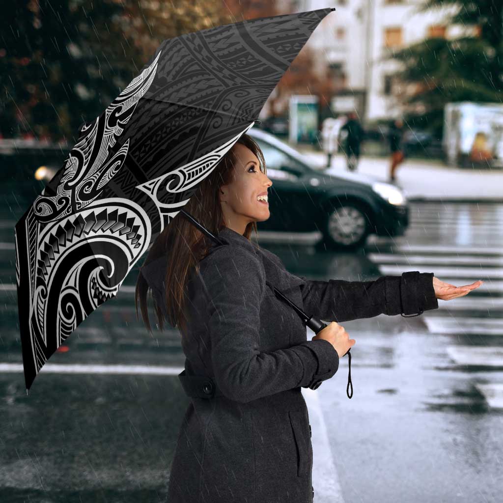New Zealand Hammerhead Shark Umbrella Maori Haehae Mangopare Black - Vibe Hoodie