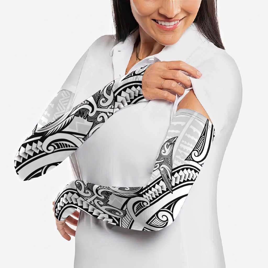 New Zealand Hammerhead Shark Arm Sleeves Maori Haehae Mangopare White - Vibe Hoodie