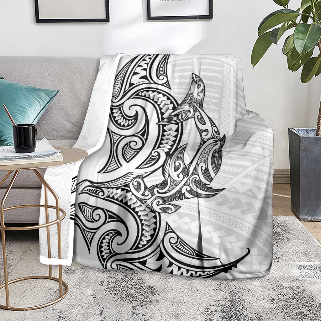 New Zealand Hammerhead Shark Blanket Maori Haehae Mangopare White - Vibe Hoodie