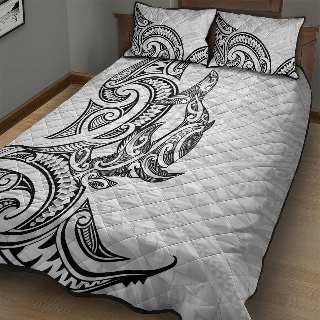 New Zealand Hammerhead Shark Quilt Bed Set Maori Haehae Mangopare White - Vibe Hoodie