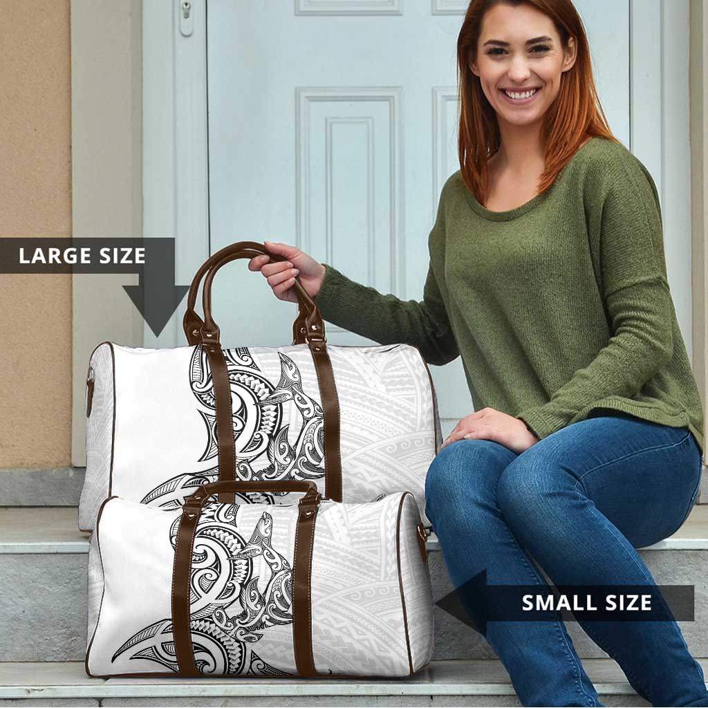 New Zealand Hammerhead Shark Travel Bag Maori Haehae Mangopare White - Vibe Hoodie