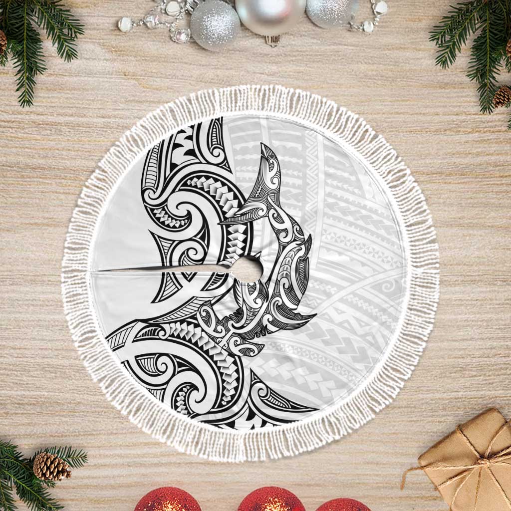New Zealand Hammerhead Shark Tree Skirt Maori Haehae Mangopare White - Vibe Hoodie