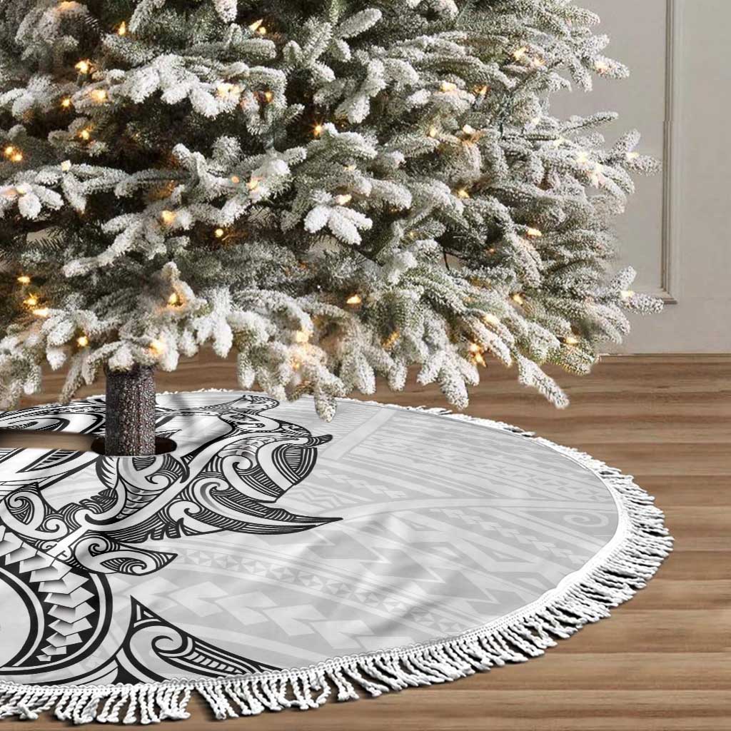 New Zealand Hammerhead Shark Tree Skirt Maori Haehae Mangopare White - Vibe Hoodie