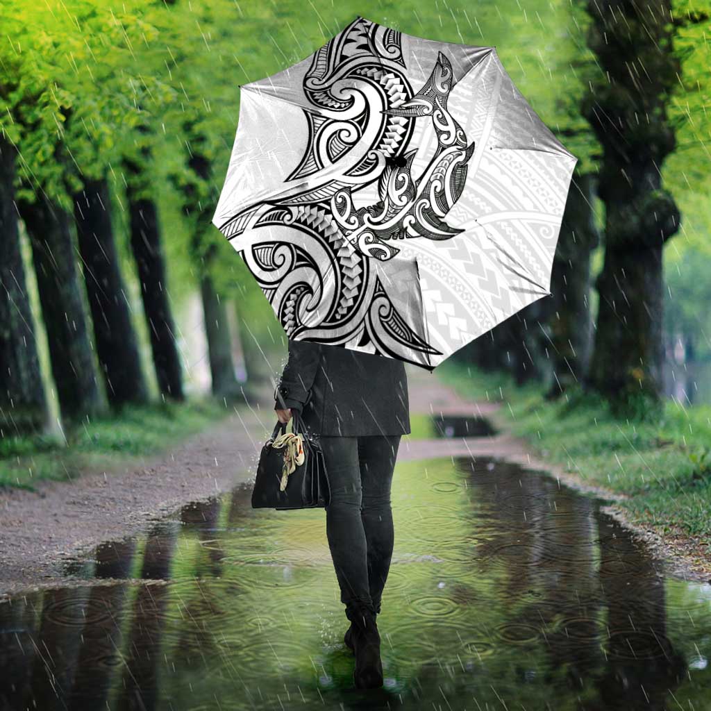 New Zealand Hammerhead Shark Umbrella Maori Haehae Mangopare White - Vibe Hoodie