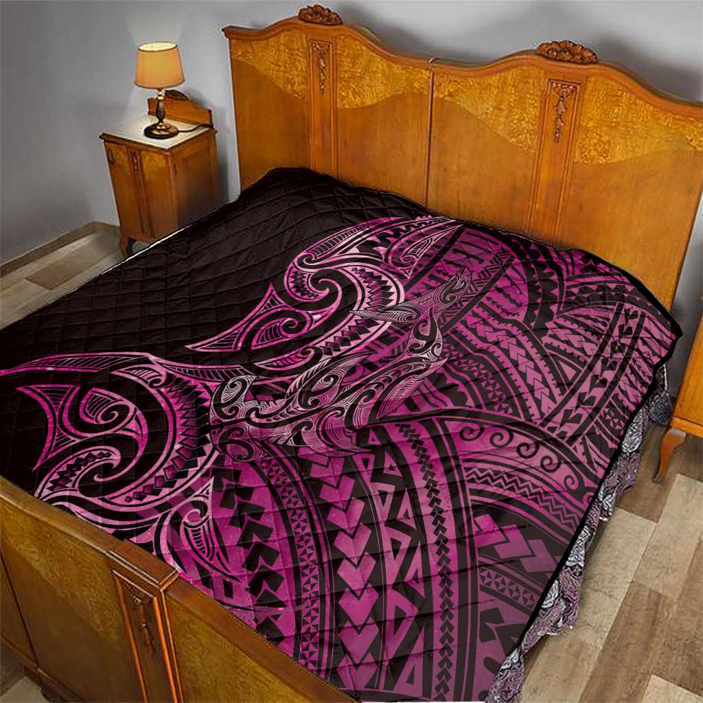 New Zealand Hammerhead Shark Quilt Maori Haehae Mangopare Pink - Vibe Hoodie