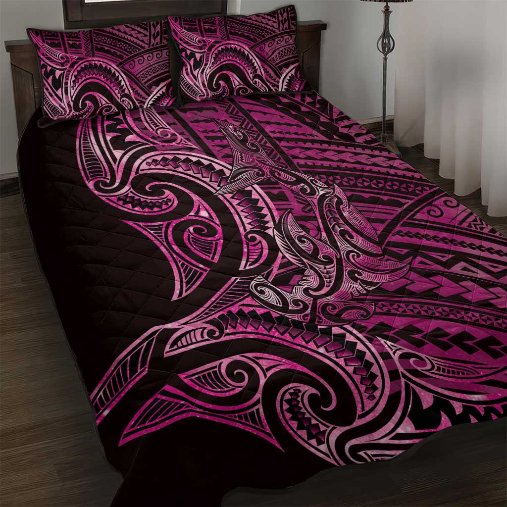 New Zealand Hammerhead Shark Quilt Bed Set Maori Haehae Mangopare Pink - Vibe Hoodie