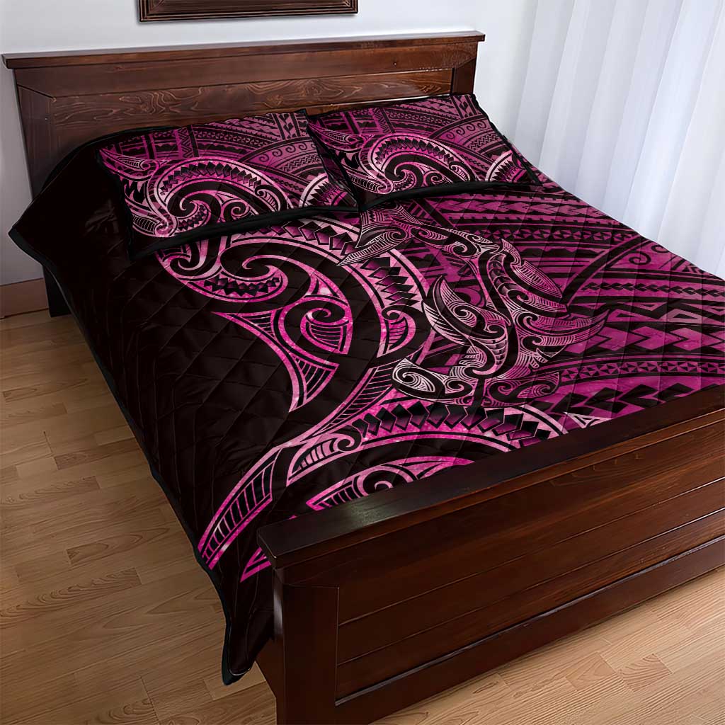 New Zealand Hammerhead Shark Quilt Bed Set Maori Haehae Mangopare Pink - Vibe Hoodie