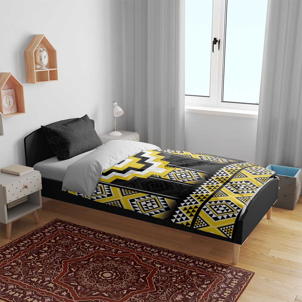 Yellow Taniko Aotearoa Bedding Set Niho Taniwha Mix Poutama - Vibe Hoodie Shop