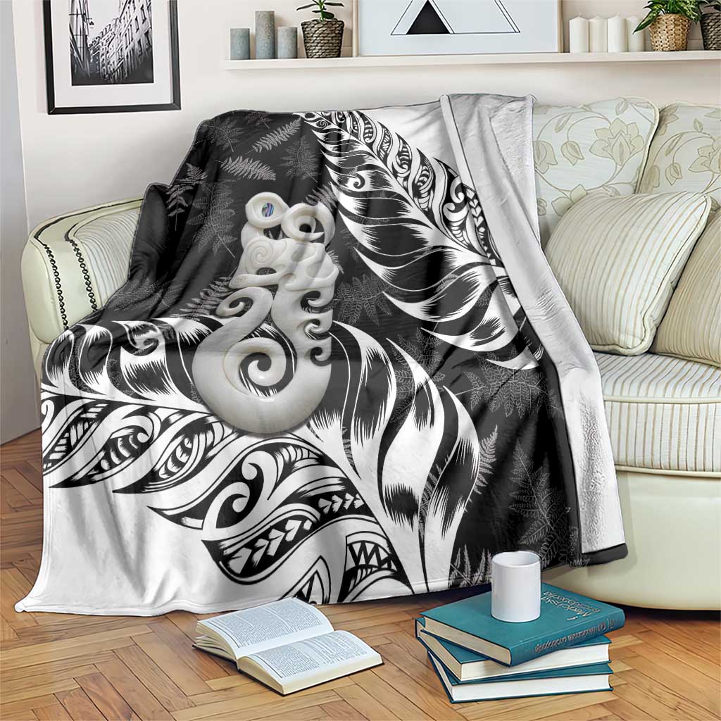 Aotearoa Manaia NZ Maori Silver Fern Blanket - Vibe Hoodie Shop