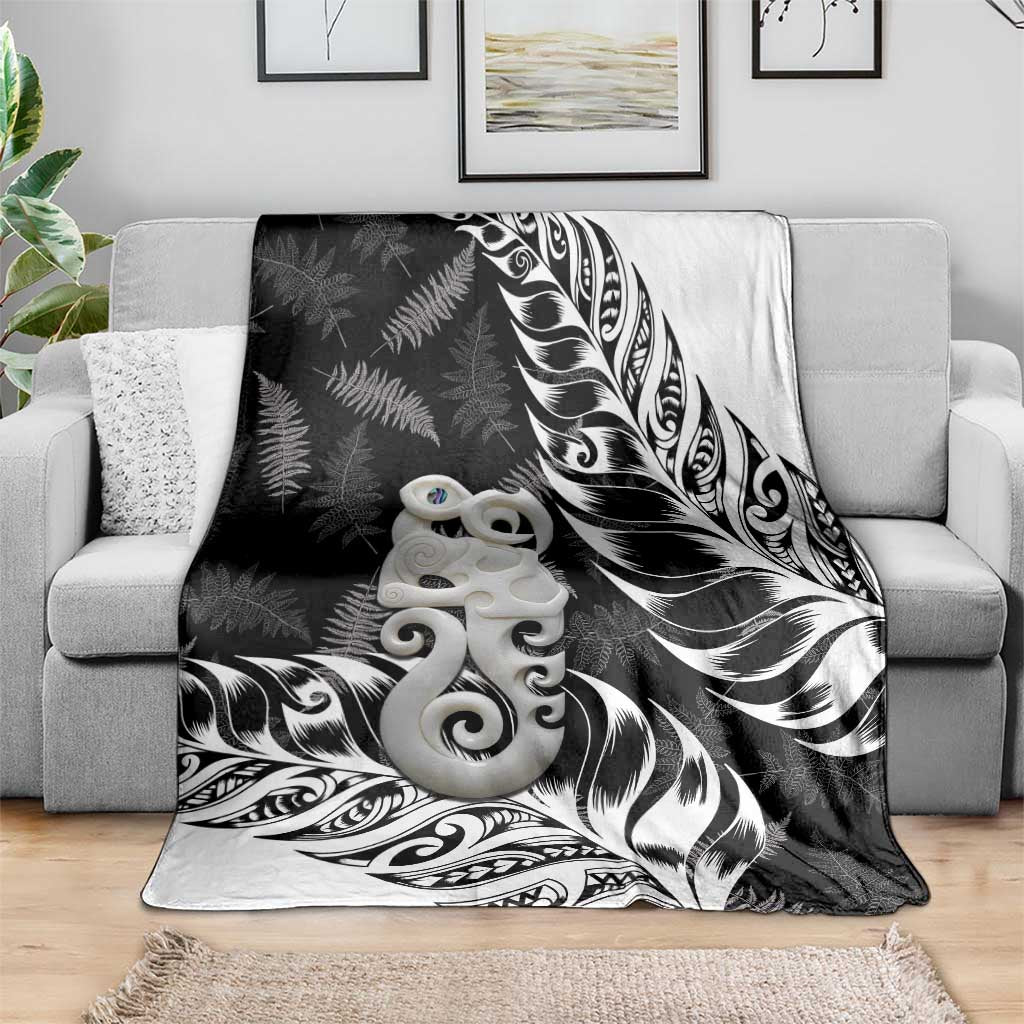 Aotearoa Manaia NZ Maori Silver Fern Blanket - Vibe Hoodie Shop