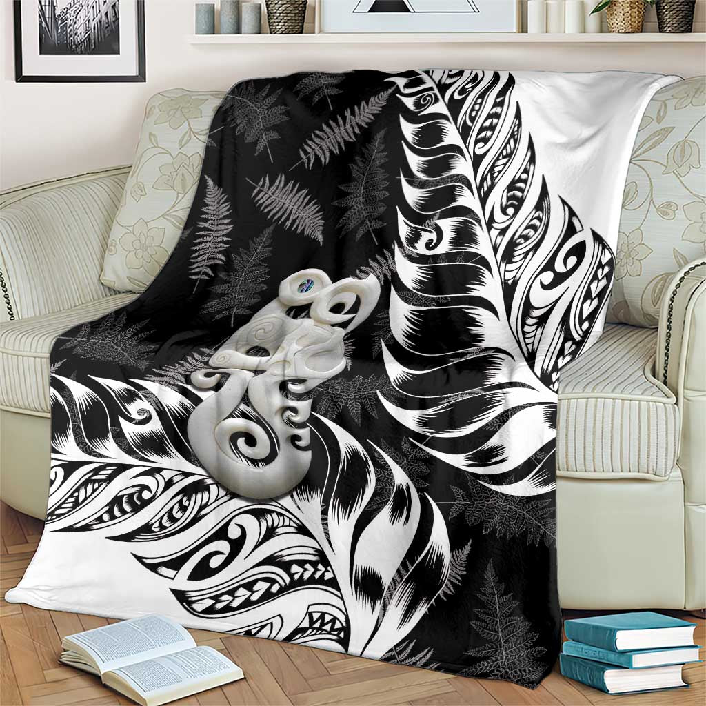 Aotearoa Manaia NZ Maori Silver Fern Blanket - Vibe Hoodie Shop