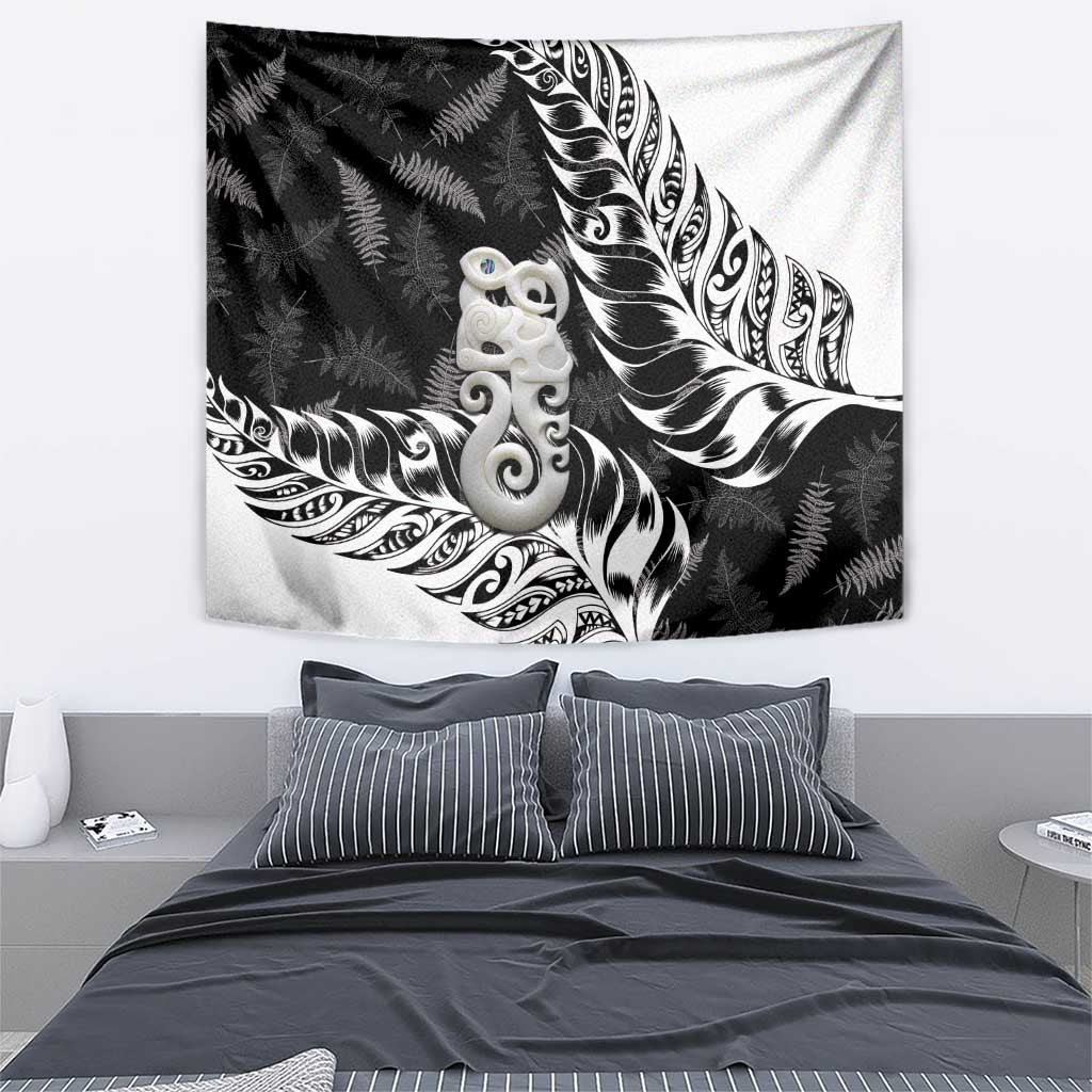 Aotearoa Manaia NZ Maori Silver Fern Tapestry - Vibe Hoodie Shop