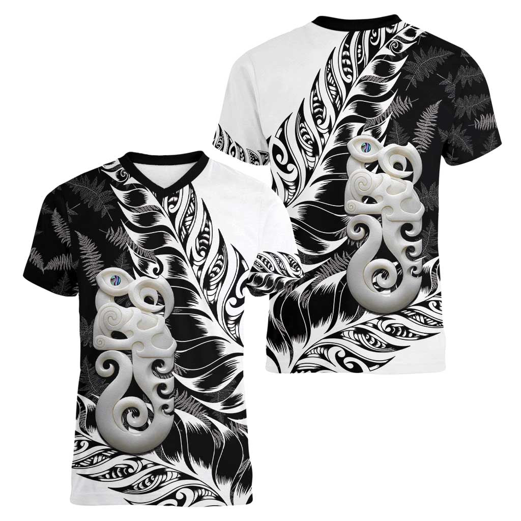 Aotearoa Manaia NZ Maori Silver Fern Women V-Neck T-Shirt - Vibe Hoodie Shop